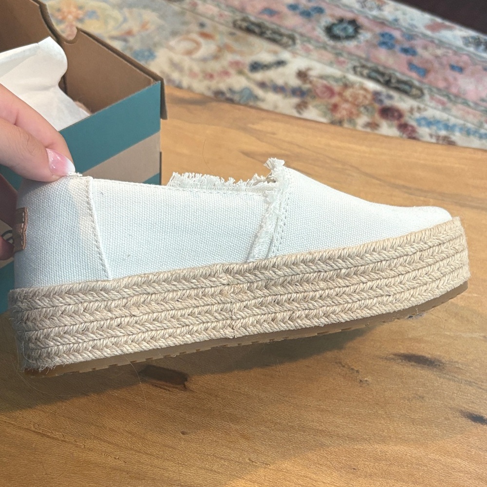 Tom’s Valencia Womens Shoes